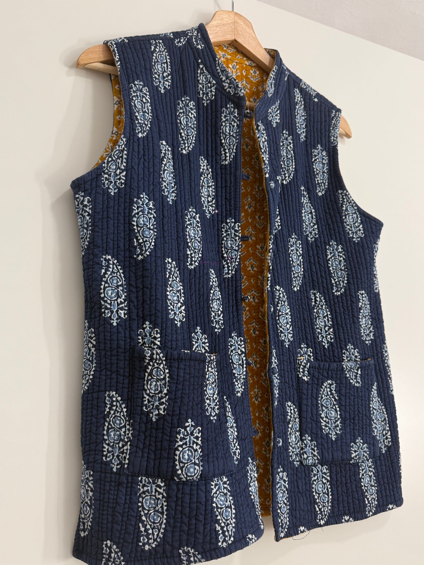 Chaleco acolchado reversible