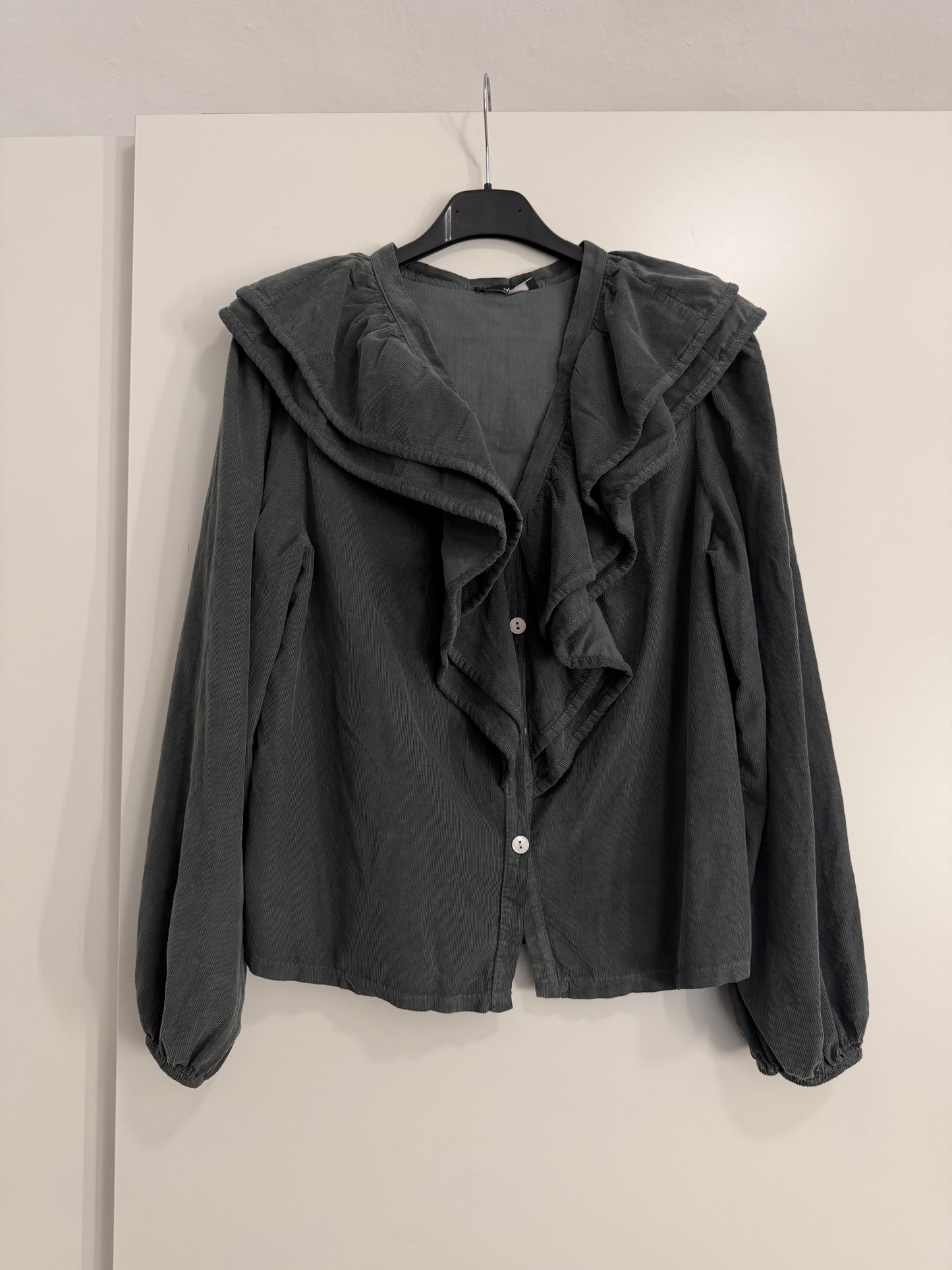 Camisa Claudia volantito en cuello