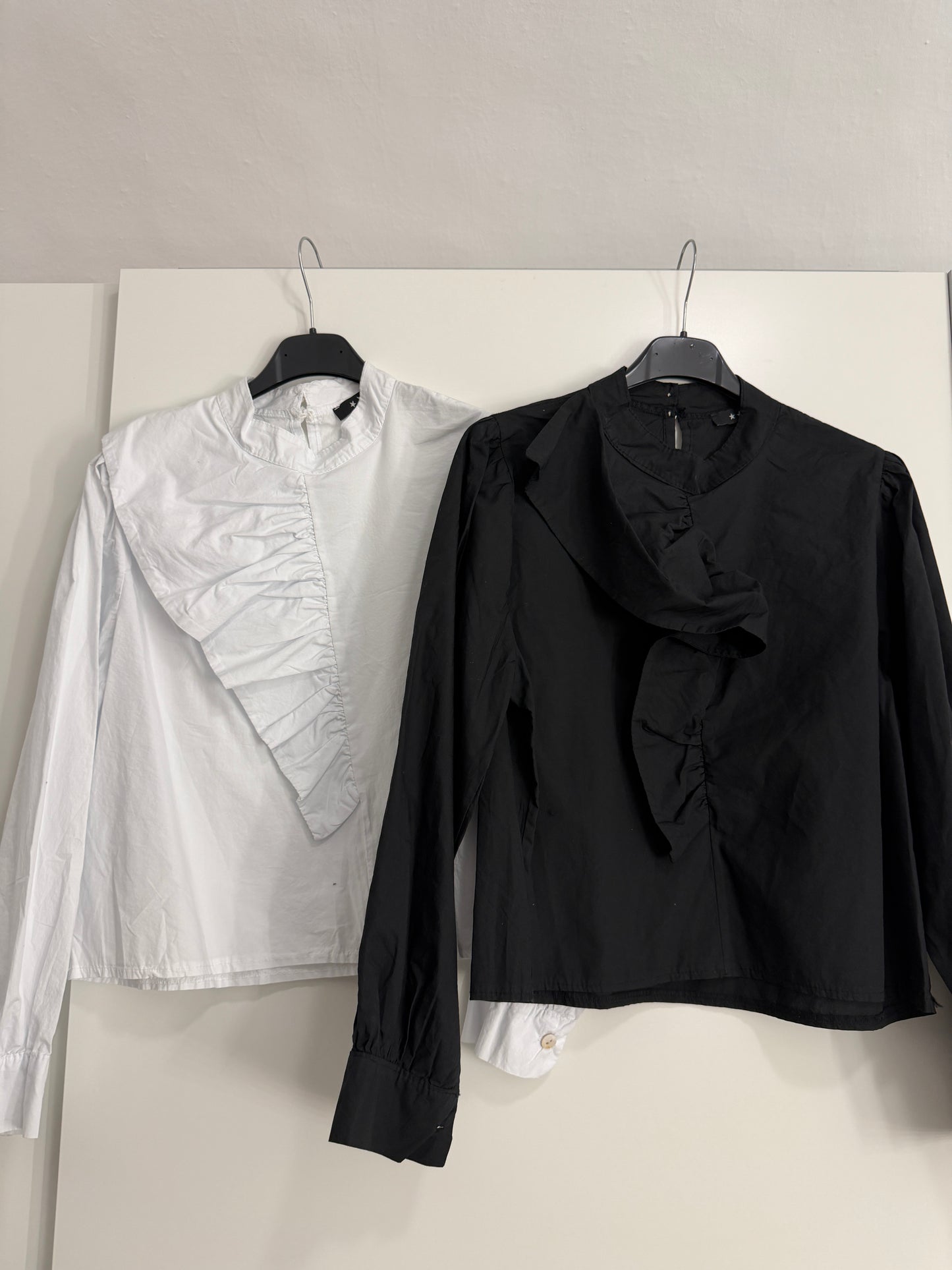 Camisa maxi volante delantero