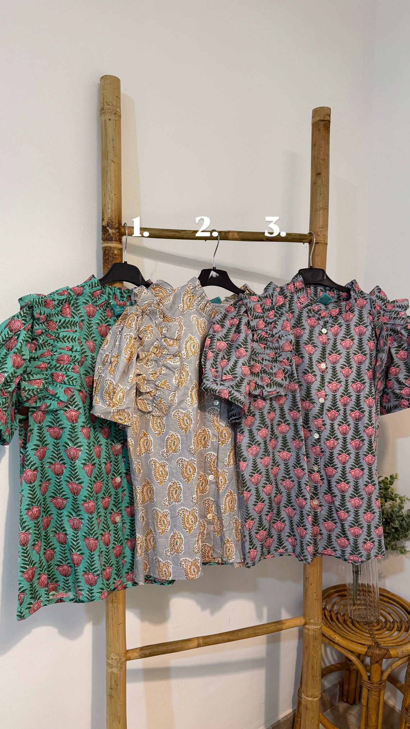 Blusas indias volantes
