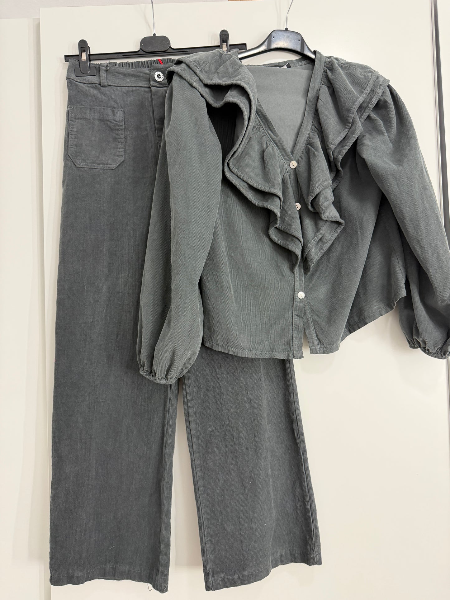 Conjunto pantalon micropana